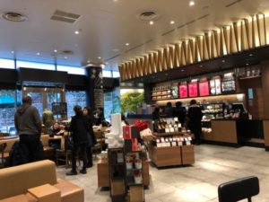 スタバにタンブラーは持参すべき？買うメリット＆おすすめのタンブラーを紹介